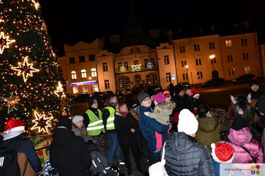 Krasnystaw. Iluminacje, prezenty, świąteczna atmosfera [GALERIA ZDJĘĆ]