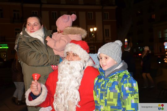 Krasnystaw. Iluminacje, prezenty, świąteczna atmosfera [GALERIA ZDJĘĆ]