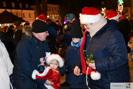 Krasnystaw. Iluminacje, prezenty, świąteczna atmosfera [GALERIA ZDJĘĆ]