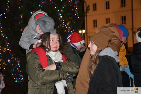 Krasnystaw. Iluminacje, prezenty, świąteczna atmosfera [GALERIA ZDJĘĆ]