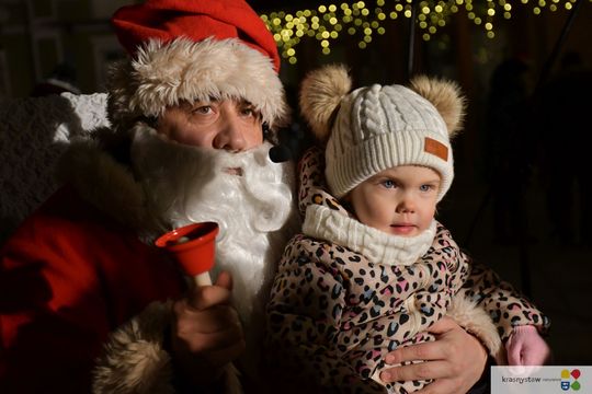 Krasnystaw. Iluminacje, prezenty, świąteczna atmosfera [GALERIA ZDJĘĆ]