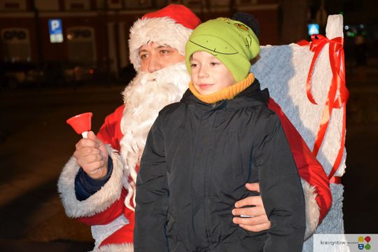 Krasnystaw. Iluminacje, prezenty, świąteczna atmosfera [GALERIA ZDJĘĆ]