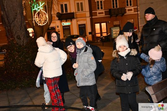 Krasnystaw. Iluminacje, prezenty, świąteczna atmosfera [GALERIA ZDJĘĆ]