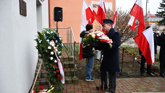 Odsłonięcie tablicy pamięci pomordowanych Żydów z Krasnegostawu [GALERIA ZDJĘĆ]