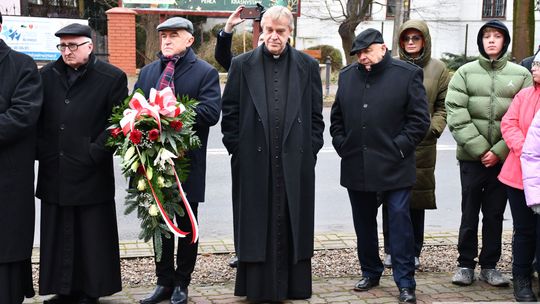 Odsłonięcie tablicy pamięci pomordowanych Żydów z Krasnegostawu [GALERIA ZDJĘĆ]