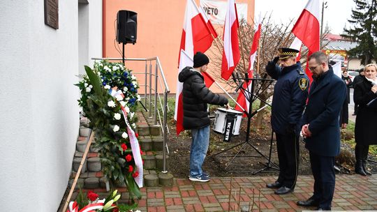 Odsłonięcie tablicy pamięci pomordowanych Żydów z Krasnegostawu [GALERIA ZDJĘĆ]