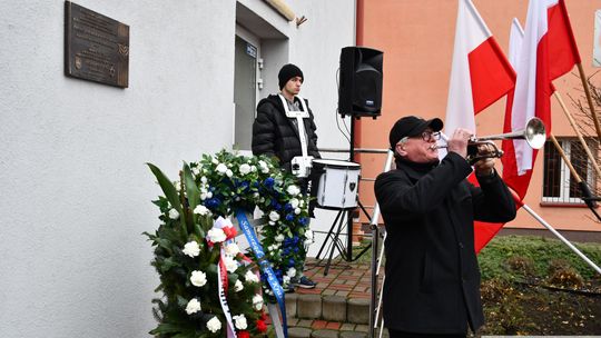 Odsłonięcie tablicy pamięci pomordowanych Żydów z Krasnegostawu [GALERIA ZDJĘĆ]