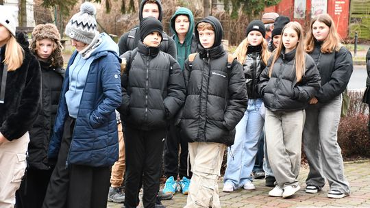 Odsłonięcie tablicy pamięci pomordowanych Żydów z Krasnegostawu [GALERIA ZDJĘĆ]