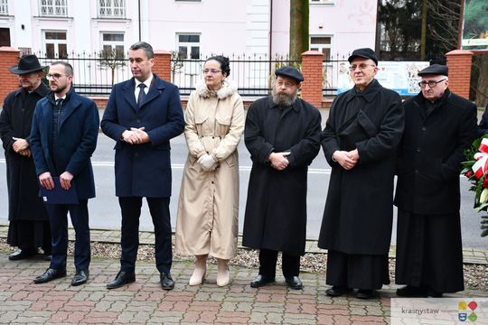 Odsłonięcie tablicy pamięci pomordowanych Żydów z Krasnegostawu [GALERIA ZDJĘĆ]