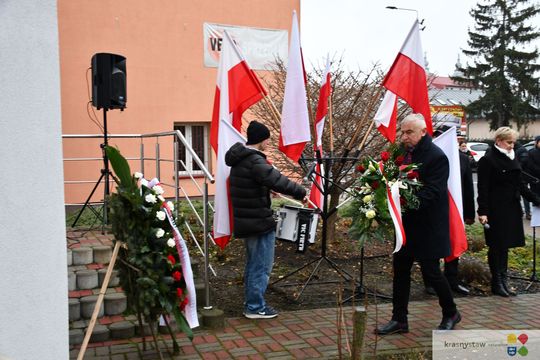Odsłonięcie tablicy pamięci pomordowanych Żydów z Krasnegostawu [GALERIA ZDJĘĆ]