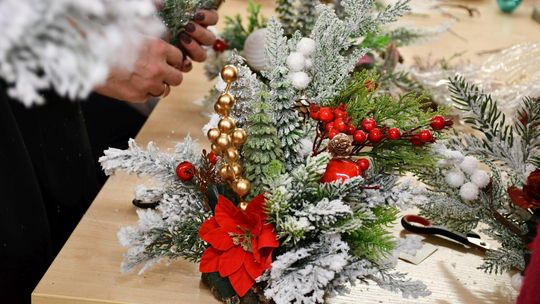 IV Maraton Ozdób Choinkowych w Środowiskowym Domu Samopomocy w Krasnymstawie [GALERIA ZDJĘĆ]