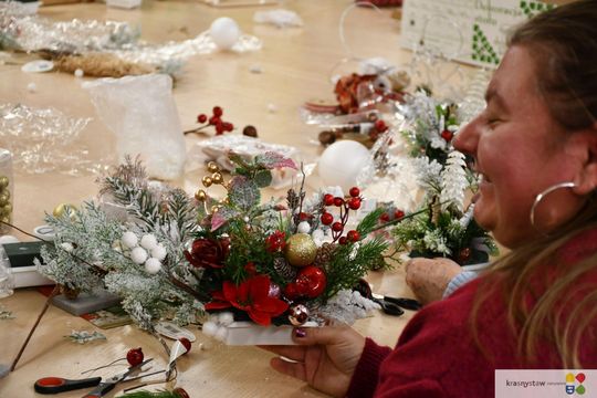 IV Maraton Ozdób Choinkowych w Środowiskowym Domu Samopomocy w Krasnymstawie [GALERIA ZDJĘĆ]