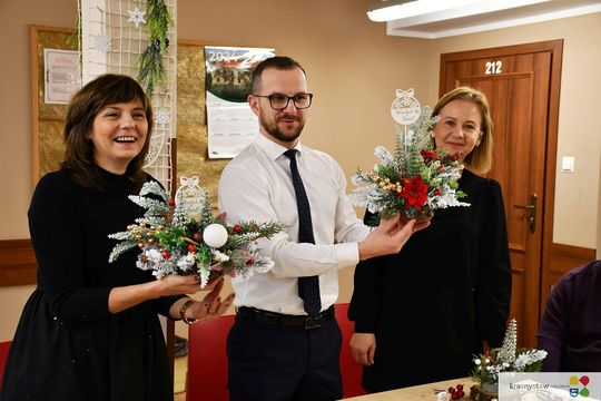 IV Maraton Ozdób Choinkowych w Środowiskowym Domu Samopomocy w Krasnymstawie [GALERIA ZDJĘĆ]