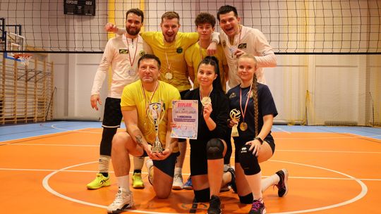 Gm. Leśniowice. Zbierali "Paczuszki dla Maluszków". Charytatywny turniej siatkówki [GALERIA ZDJĘĆ]