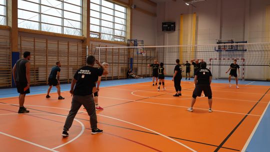 Gm. Leśniowice. Zbierali "Paczuszki dla Maluszków". Charytatywny turniej siatkówki [GALERIA ZDJĘĆ]