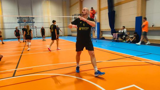 Gm. Leśniowice. Zbierali "Paczuszki dla Maluszków". Charytatywny turniej siatkówki [GALERIA ZDJĘĆ]