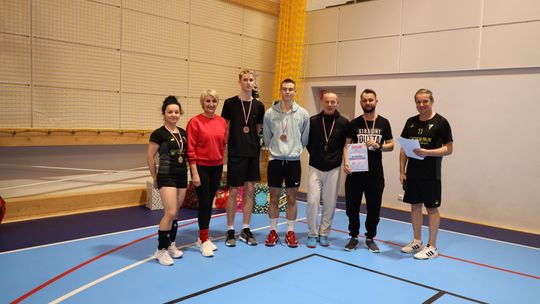 Gm. Leśniowice. Zbierali "Paczuszki dla Maluszków". Charytatywny turniej siatkówki [GALERIA ZDJĘĆ]