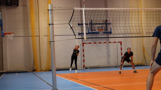 Gm. Leśniowice. Zbierali "Paczuszki dla Maluszków". Charytatywny turniej siatkówki [GALERIA ZDJĘĆ]