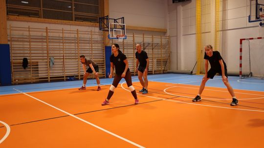 Gm. Leśniowice. Zbierali "Paczuszki dla Maluszków". Charytatywny turniej siatkówki [GALERIA ZDJĘĆ]