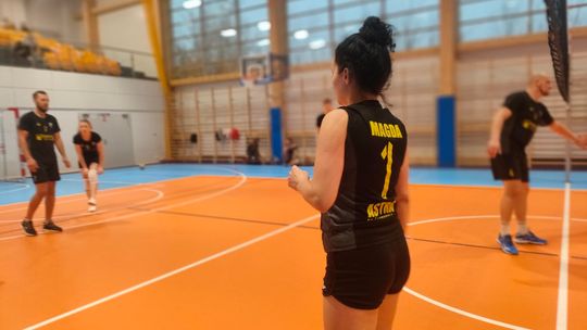 Gm. Leśniowice. Zbierali "Paczuszki dla Maluszków". Charytatywny turniej siatkówki [GALERIA ZDJĘĆ]