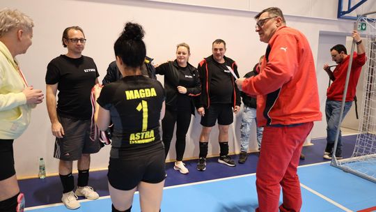 Gm. Leśniowice. Zbierali "Paczuszki dla Maluszków". Charytatywny turniej siatkówki [GALERIA ZDJĘĆ]