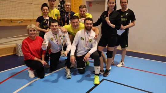 Gm. Leśniowice. Zbierali "Paczuszki dla Maluszków". Charytatywny turniej siatkówki [GALERIA ZDJĘĆ]