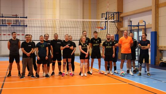 Gm. Leśniowice. Zbierali "Paczuszki dla Maluszków". Charytatywny turniej siatkówki [GALERIA ZDJĘĆ]