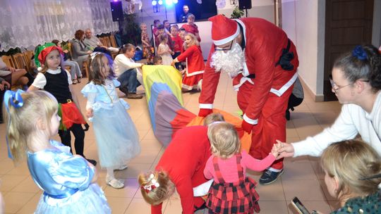 Mikołajki w Centrum Społeczno - Kulturalnym w Gorzkowie [GALERIA ZDJĘĆ]