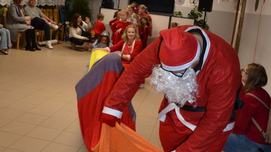 Mikołajki w Centrum Społeczno - Kulturalnym w Gorzkowie [GALERIA ZDJĘĆ]
