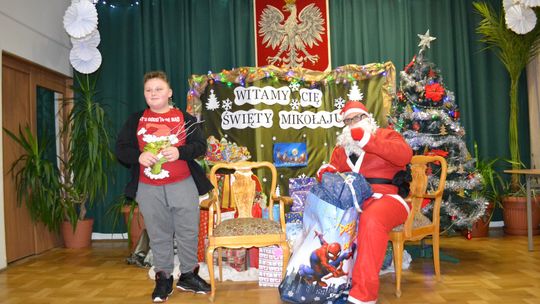 Mikołajki w Centrum Społeczno - Kulturalnym w Gorzkowie [GALERIA ZDJĘĆ]