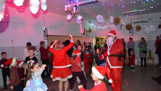 Mikołajki w Centrum Społeczno - Kulturalnym w Gorzkowie [GALERIA ZDJĘĆ]