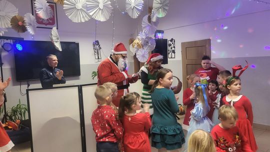 Mikołajki w Centrum Społeczno - Kulturalnym w Gorzkowie [GALERIA ZDJĘĆ]