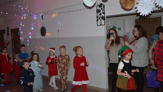 Mikołajki w Centrum Społeczno - Kulturalnym w Gorzkowie [GALERIA ZDJĘĆ]