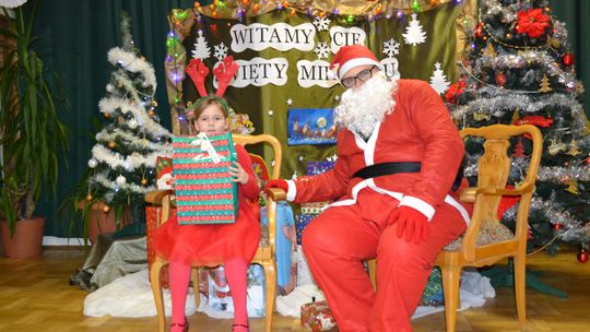 Mikołajki w Centrum Społeczno - Kulturalnym w Gorzkowie [GALERIA ZDJĘĆ]