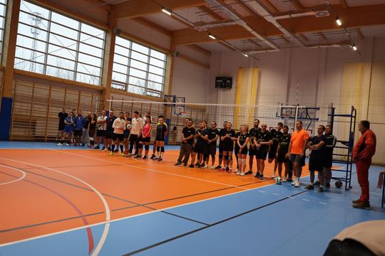 Gm. Leśniowice. Zbierali "Paczuszki dla Maluszków". Charytatywny turniej siatkówki [GALERIA ZDJĘĆ]