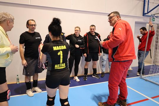 Gm. Leśniowice. Zbierali "Paczuszki dla Maluszków". Charytatywny turniej siatkówki [GALERIA ZDJĘĆ]