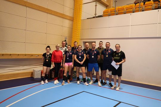 Gm. Leśniowice. Zbierali "Paczuszki dla Maluszków". Charytatywny turniej siatkówki [GALERIA ZDJĘĆ]