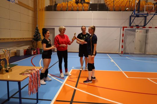 Gm. Leśniowice. Zbierali "Paczuszki dla Maluszków". Charytatywny turniej siatkówki [GALERIA ZDJĘĆ]