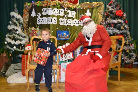 Mikołajki w Centrum Społeczno - Kulturalnym w Gorzkowie [GALERIA ZDJĘĆ]
