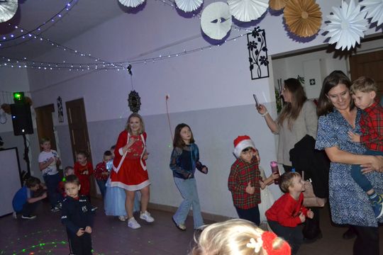 Mikołajki w Centrum Społeczno - Kulturalnym w Gorzkowie [GALERIA ZDJĘĆ]