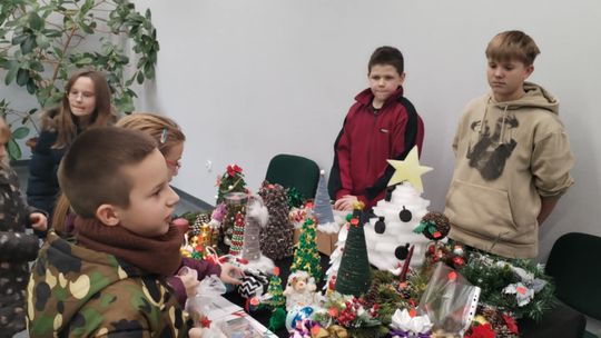 Gm. Ruda Huta. Kiermasz bożonarodzeniowy w Gminnym Ośrodku Kultury w Rudzie Hucie [GALERIA ZDJĘĆ]