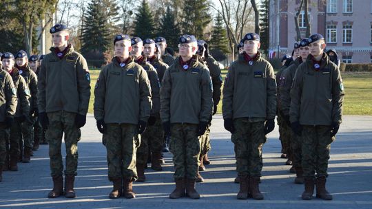 Święta 19 Dywizjonu Artylerii Samobieżnej oraz ślubowania klas Oddziału Przygotowania Wojskowego [GALERIA ZDJĘĆ]