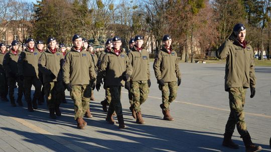 Święta 19 Dywizjonu Artylerii Samobieżnej oraz ślubowania klas Oddziału Przygotowania Wojskowego [GALERIA ZDJĘĆ]