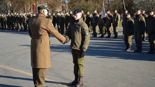Święta 19 Dywizjonu Artylerii Samobieżnej oraz ślubowania klas Oddziału Przygotowania Wojskowego [GALERIA ZDJĘĆ]