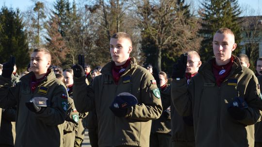 Święta 19 Dywizjonu Artylerii Samobieżnej oraz ślubowania klas Oddziału Przygotowania Wojskowego [GALERIA ZDJĘĆ]