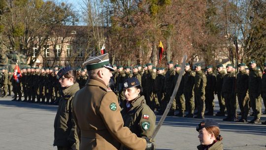 Święta 19 Dywizjonu Artylerii Samobieżnej oraz ślubowania klas Oddziału Przygotowania Wojskowego [GALERIA ZDJĘĆ]