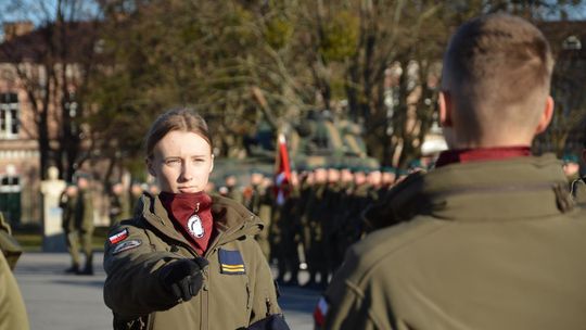 Święta 19 Dywizjonu Artylerii Samobieżnej oraz ślubowania klas Oddziału Przygotowania Wojskowego [GALERIA ZDJĘĆ]