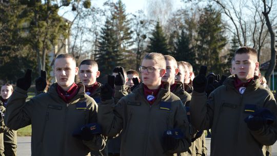 Święta 19 Dywizjonu Artylerii Samobieżnej oraz ślubowania klas Oddziału Przygotowania Wojskowego [GALERIA ZDJĘĆ]