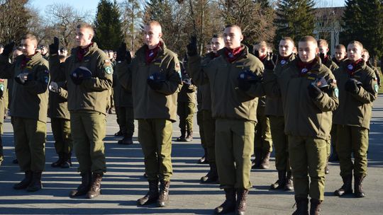 Święta 19 Dywizjonu Artylerii Samobieżnej oraz ślubowania klas Oddziału Przygotowania Wojskowego [GALERIA ZDJĘĆ]