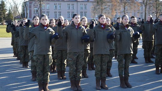 Święta 19 Dywizjonu Artylerii Samobieżnej oraz ślubowania klas Oddziału Przygotowania Wojskowego [GALERIA ZDJĘĆ]